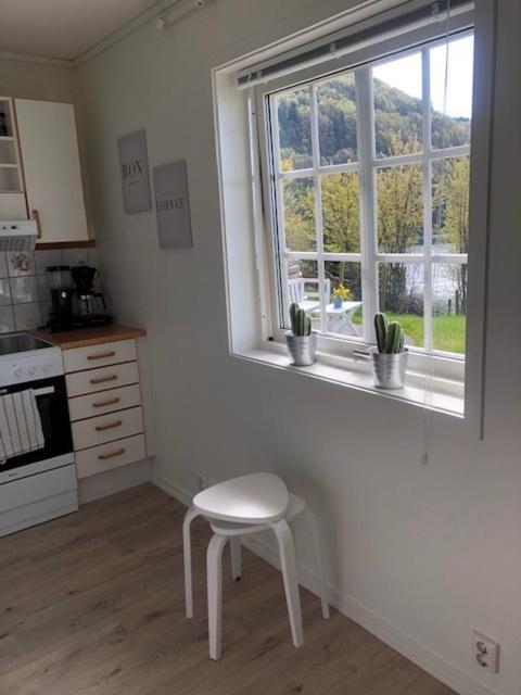 Koselig: Serene 3-Room Apartment Near Bergen Exterior photo