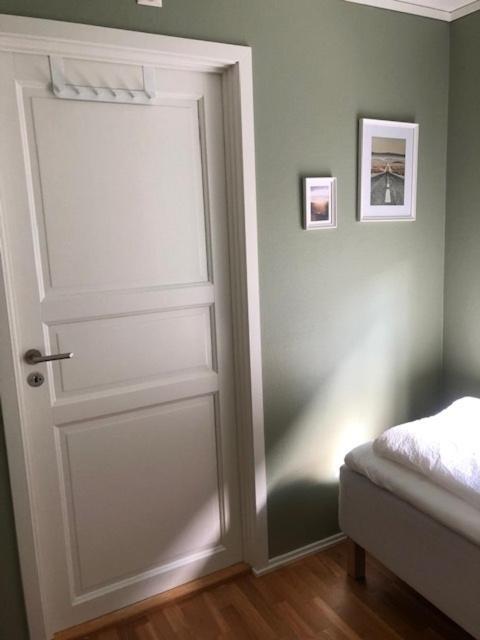 Koselig: Serene 3-Room Apartment Near Bergen Exterior photo
